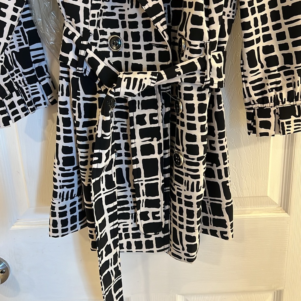 Black And White Patterned Blazer - image 8